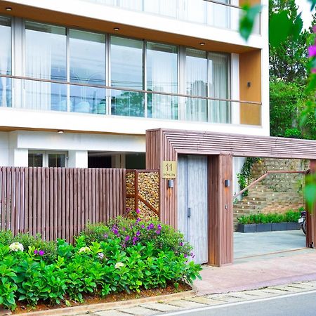 Samten Hills Boutique Villa ดาลัด ภายนอก รูปภาพ